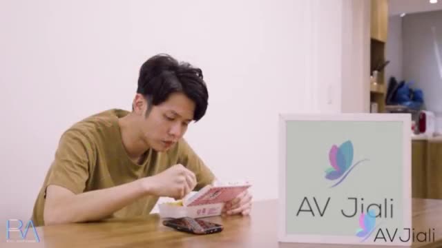 Nonton this is a dream come true for this masseuse who gets a dream client who asks him to fuck her sweet streaming